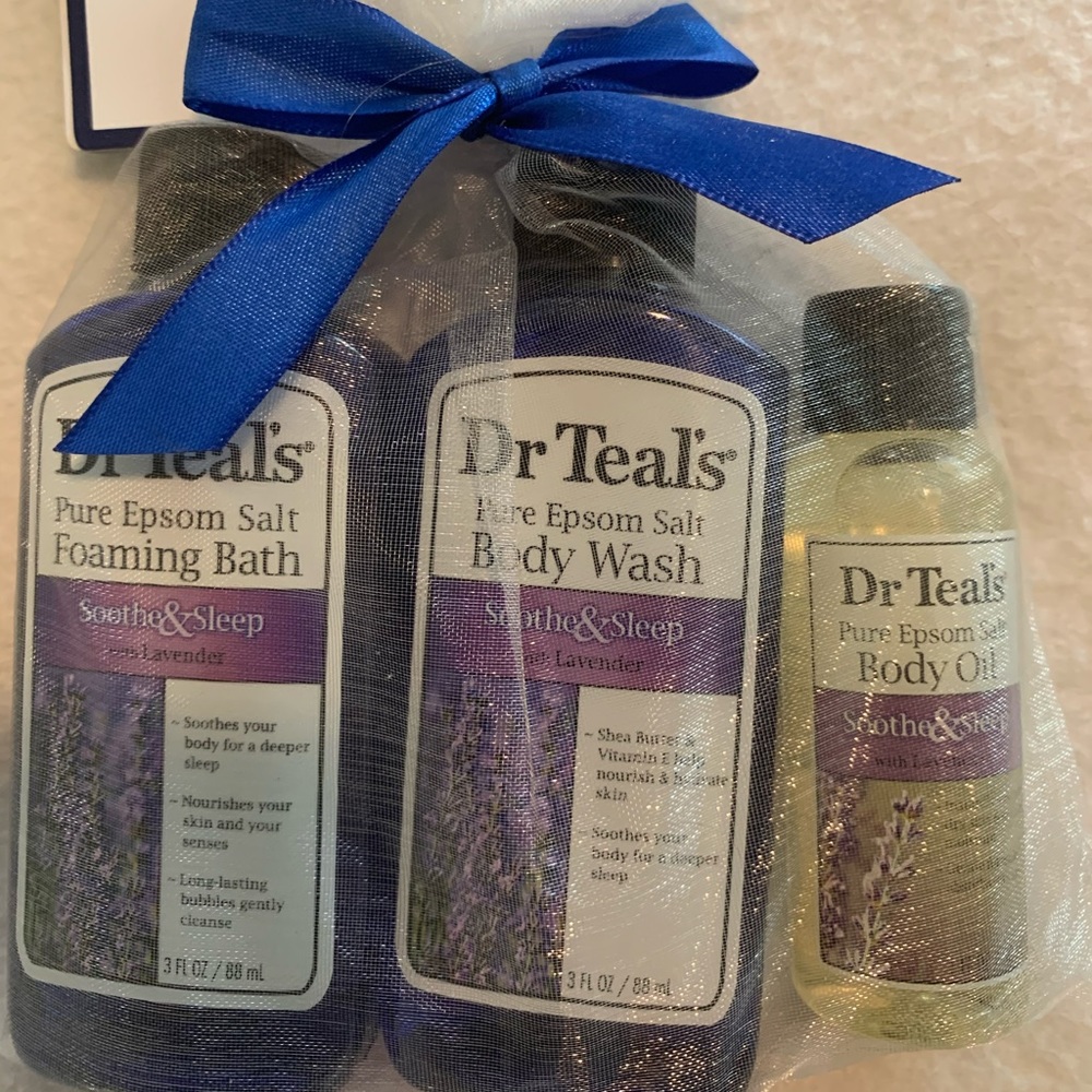 Brand new! Dr. teal’s 3-piece lavender bath set